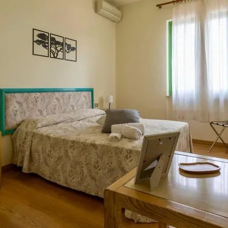 Tana Del Cinghiale Hotel 2*