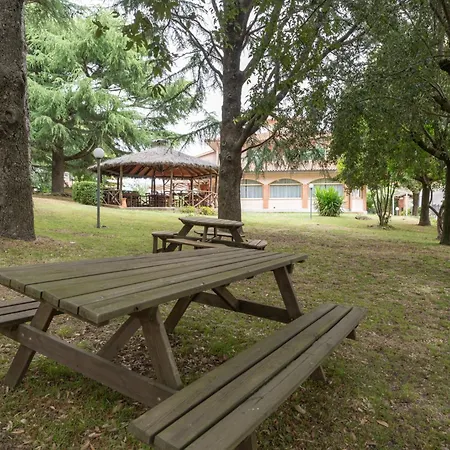Tana Del Cinghiale Hotel Tirli