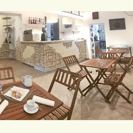 Tana Del Cinghiale Hotel
