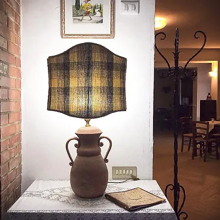 Tana Del Cinghiale Hotel Tirli